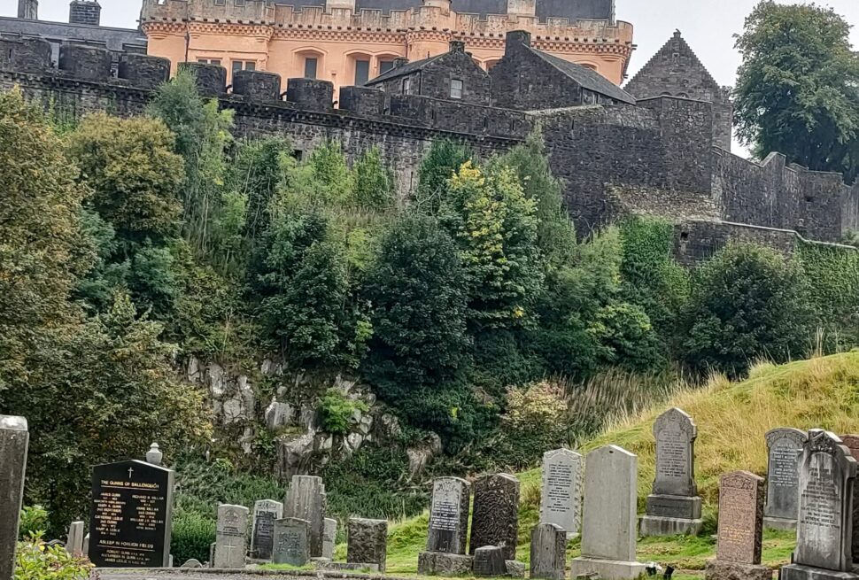 Necroturismo en cementerio